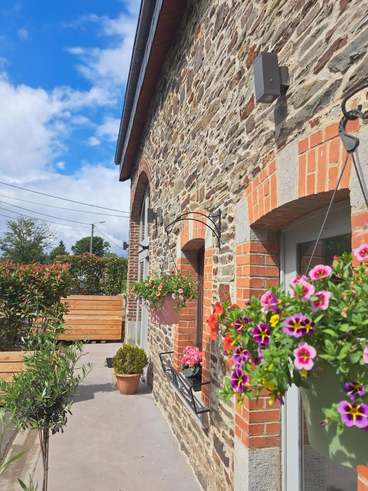 Hotel Sous La Charpente à La-Roche-en-Ardenne Extérieur photo